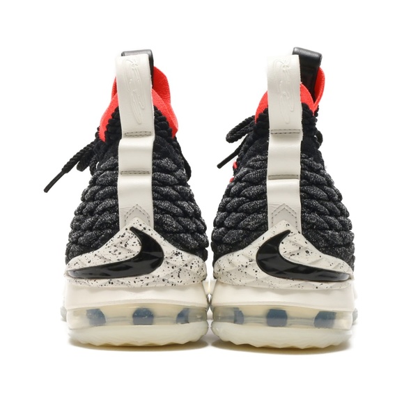 WOMEN'S NIKE LEBRON 15 - Picture 8 of 8